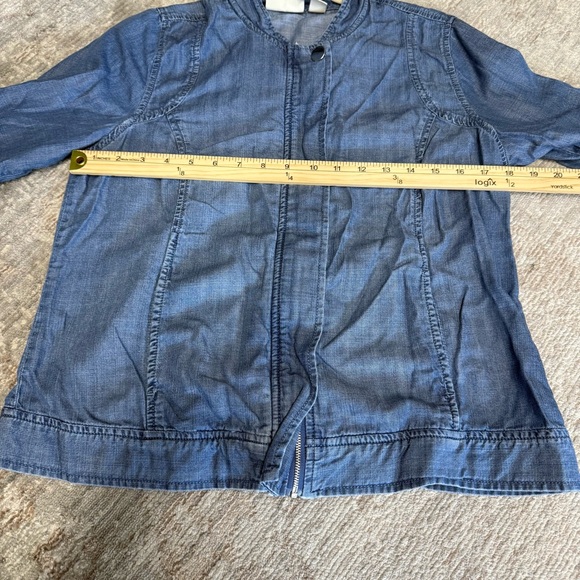 Chico’s Bird Embroidered Denim Jacket with Bird Embroidery Chambray Bomber - Picture 9 of 12